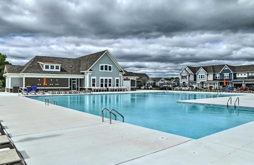 Millville House | 5 Mi to Beach Bright Bishops Landing Home!