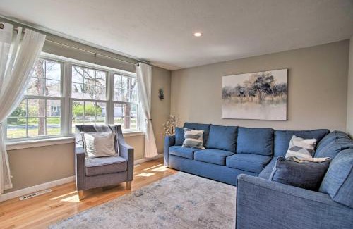 Sandwich House | 5 Mi to Beach Cape Cod Getaway with Grill