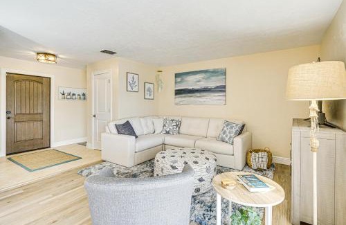 Pelican House | 5 Mi to Beach Cape Coral Oasis with Lanai