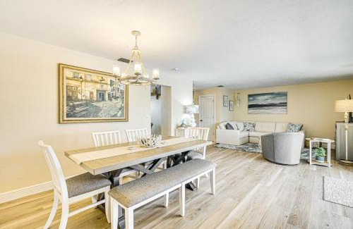 Pelican House | 5 Mi to Beach Cape Coral Oasis with Lanai