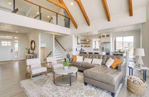 Sweetwater House | 5 Mi to Bear Lake State Park: Home w/Deck