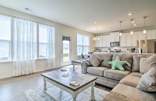 Millville House | 5 Mi to Bethany Beach Modern Gem with Pool Access!