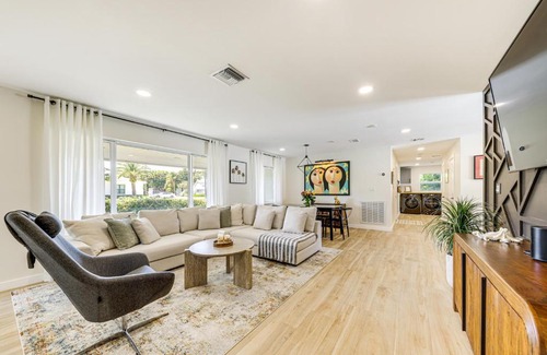 Tropic Palms House | 5 Mi to Boca Raton Museum of Art Delray Beach Gem