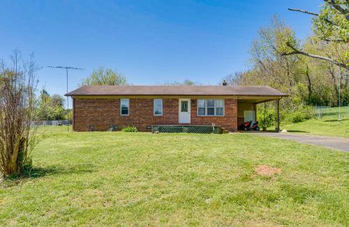 Hayesville House | 5 Mi to Chatuge Lake Hayesville Hideaway!