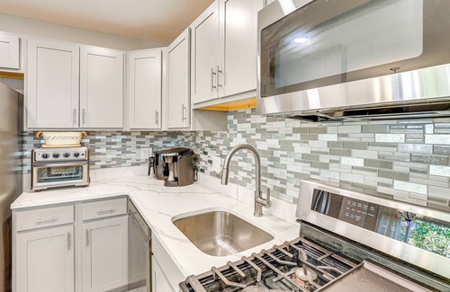 Rosedale House | 5 Mi to Downtown Baltimore: Quiet Home w/Porch