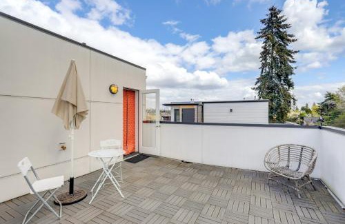 North Queen Anne House | 5 Mi to Dtwn Pet-Friendly Townhome in Seattle!