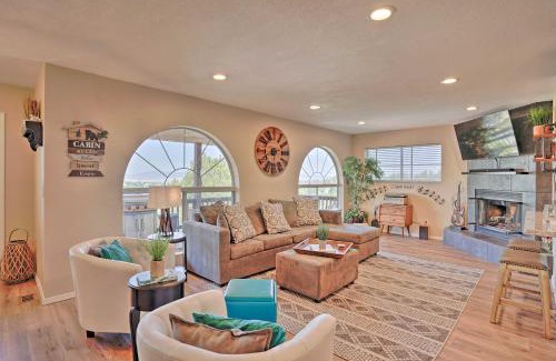 Yavapai Hills House | 5 Mi to Dtwn Prescott Home with Deck and Mtn Views
