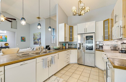 Conway House | 5 Mi to Lake Eola Park: Orlando Home w/Pool!