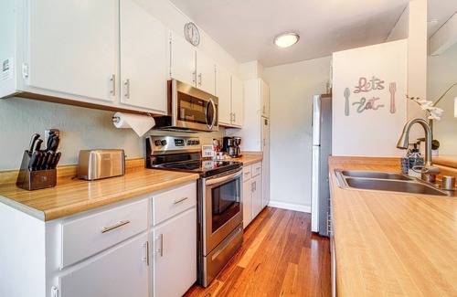 Kings Beach Apartment | 5 Mi to Northstar: 'bear Den' Home w/Decks!
