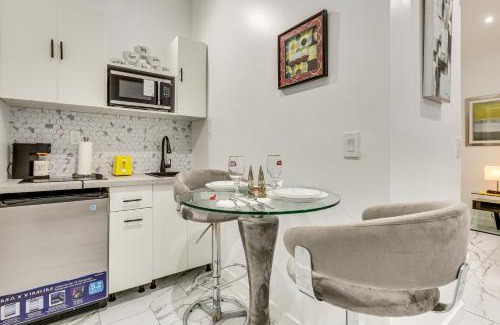 Sunrise Apartment | 5 Mi to Sawgrass Mills Couples Retreat with Patio