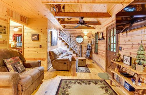 Sautee Nacoochee House | 5 Mi to Unicoi State Park and Lake Hot Tub Haven!