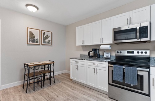 East Tampa House | 5 Miles From Downtown Tampa - 2 bedroom 2 bath