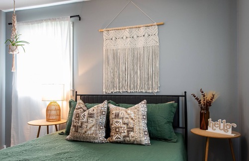 Buechel House | 5 MILES TO CHURCHILL DOWNS
