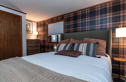 Winhall House | 5 miles to Stratton! Family-friendly with game room and deck!