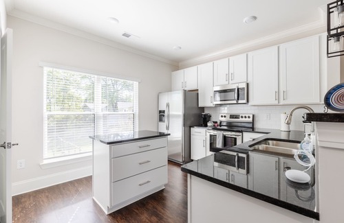 Greenville - Spartanburg House | 5 MIN FROM DOWNTOWN ~ TWO YEARS OLD