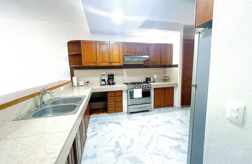 South Shore Hotel Area Villa | 5 MIN FROM THE BEACH! A6 Villas Mares de Verano
