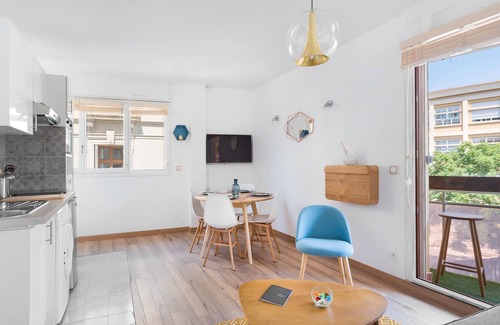 Gambetta Apartment | 5 min. TGV Station ★ Comfort and Sunny Terrace ★
