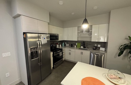 Santa Ana Apartment | 5 min to Disneyland! Luxury Stay in Anaheim’s Platinum Triangle