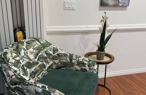 Altadena House | 5 min to hiking, biking, pet friendly quite house for family
