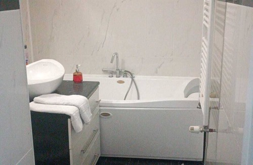 Bucharest Apartment | 5 min to the old town center, fully equipped, centrally located apartment.n