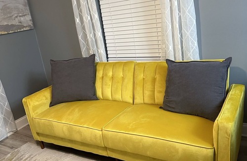 Kenner - Louis Armstrong International Airport House | 5 Mins From Airport! Cute Remodeled Historical Home