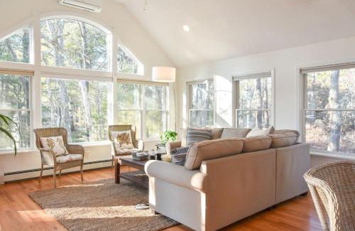 South Chatham House | 5-Mins to Forest Beach Dog Friendly