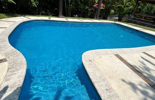 San Martin Zapotitlan House | 5 minutes away from the IRTRA theme parks! Ideal house with private pool.