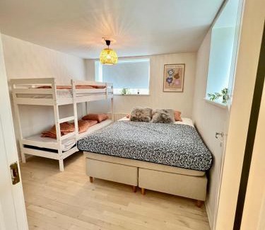 Billund Apartment | 5 minute walk to LEGO house - 50m2 apartment - unit A - garden on site
