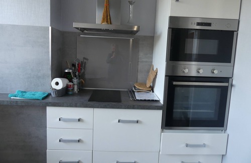Agon-Coutainville Apartment | 5 minutes from the beach and shops, apartment on 1st floor of a house.