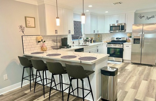 Federal City House | 5 Minutes from Ferry and French Quarter