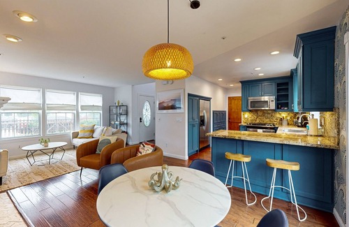 Arroyo Grande House | 5 Minutes to Beach Stylish Arroyo Grande Home with Hot Tub, Sundeck, Firepit