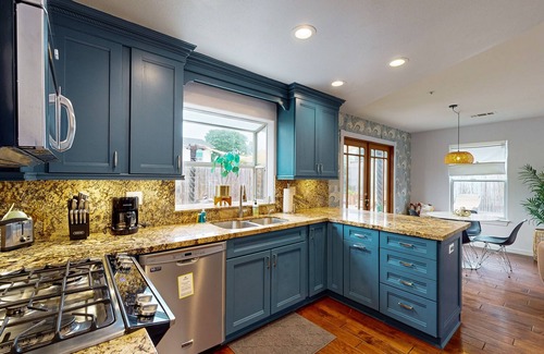 Arroyo Grande House | 5 Minutes to Beach Stylish Arroyo Grande Home with Hot Tub, Sundeck, Firepit