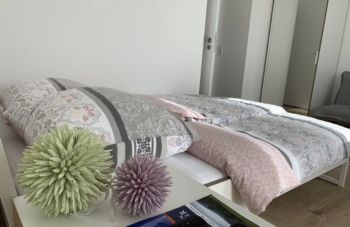 Bad Soden-Salmuenster Apartment | 5 ★ Modern two-room apartment✔Kitchen✔Bad✔Netflix✔WLAN✔Parking