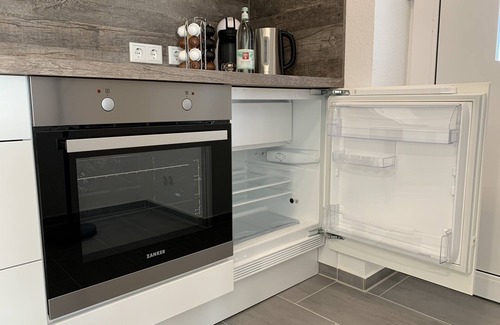 Bad Soden-Salmuenster Apartment | 5 ★ Modern two-room apartment✔Kitchen✔Bad✔Netflix✔WLAN✔Parking