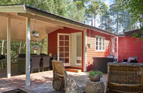 Pedersker House | 5 person holiday home in Aakirkeby