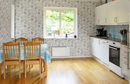 Ljungskile House | 5 person holiday home in LJUNGSKILE-By Traum