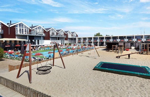 Bønnerup Strand Apartment | 5 person holiday home in Glesborg