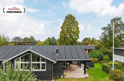 Beder Malling House | 5 person holiday home in Malling-By Traum