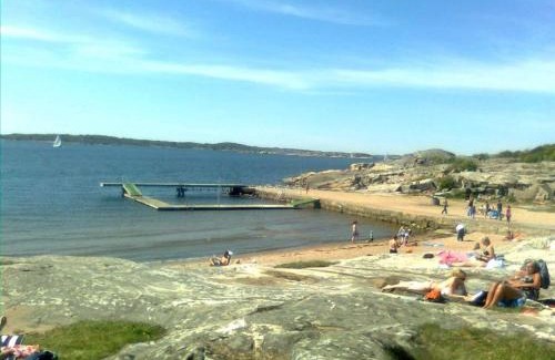 Vastra Frolunda House | 5 person holiday home in VÄSTRA FRÖLUNDA
