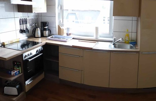 Tempelhof Apartment | 5 rooms, up to 13 persons, terrace, luxurious furnishings, "lily"