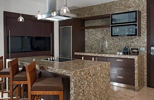 Isla Iguana Resort | 5 star Diamond Private Residence Club