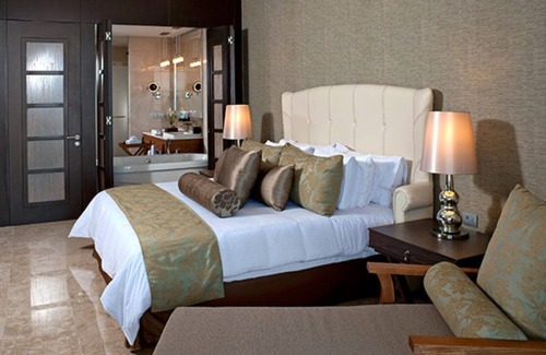 Isla Iguana Resort | 5 star Diamond Private Residence Club