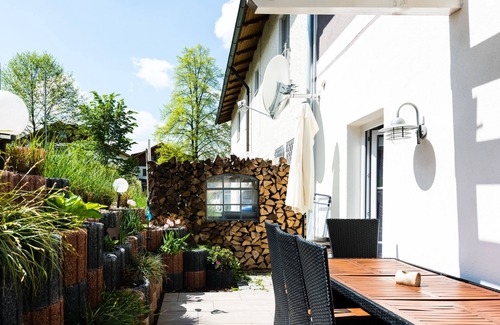Arnbruck Apartment | 5-star FeWo Edelweiß: Quaint and cozy for hut lovers!