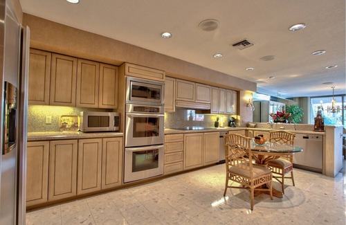 Rancho Mirage Condo | 5-Star Gated Luxury Rancho Mirage Retreat! Stunning Decor, Views and Comfort