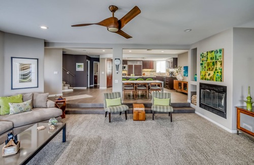 Cienega Springs House | 5 Star GORGEOUS RIVER FRONT HOME RIGHT ON THE WATER WITH DOCK! Parker Strip.