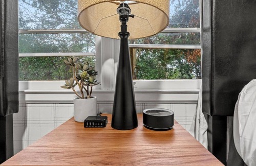Augusta House | 5 Star Luxury Rental Just 5 min from Masters/Hot Tub/Fire Pit/EV Charger