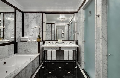 Central Park South Apartment | 5 Star Midtown suite sleeps 4. 1b/2 full bath ultra deluxe incl dining, fitness