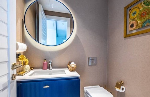 Bodrum City Center Resort | 5 Star Resort 4+1 Flat with Private Beach