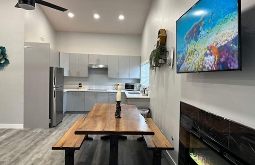 Spring Valley House | 5 star two bedroom rental