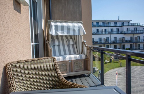 Ostseebad Wustrow Apartment | 5 star vacation apartment Wellenreiter- south view of the Saaler Bodden & beach chair